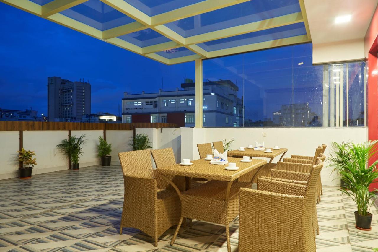 Vovo Premier Hotel 벵갈루루 외부 사진