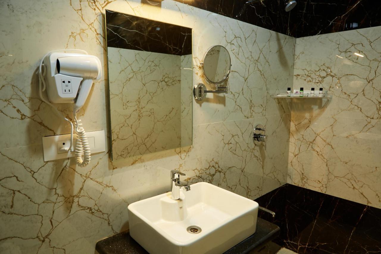 Vovo Premier Hotel 벵갈루루 외부 사진