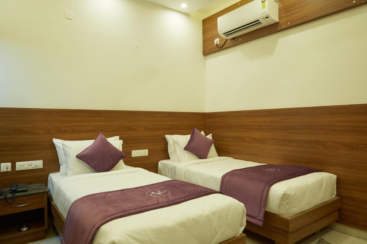 Vovo Premier Hotel 벵갈루루 외부 사진
