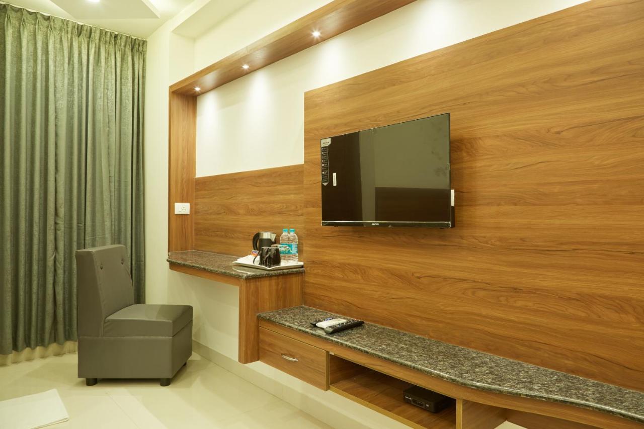 Vovo Premier Hotel 벵갈루루 외부 사진