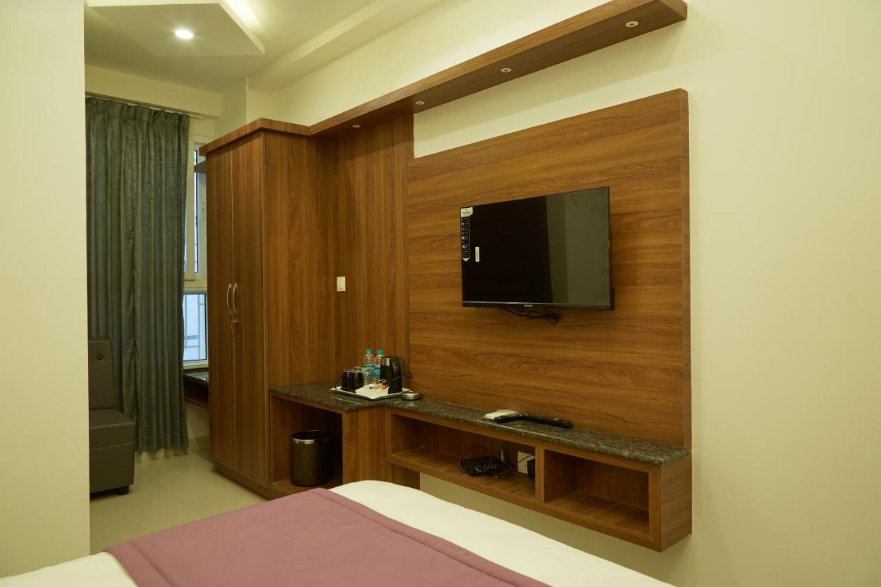 Vovo Premier Hotel 벵갈루루 외부 사진